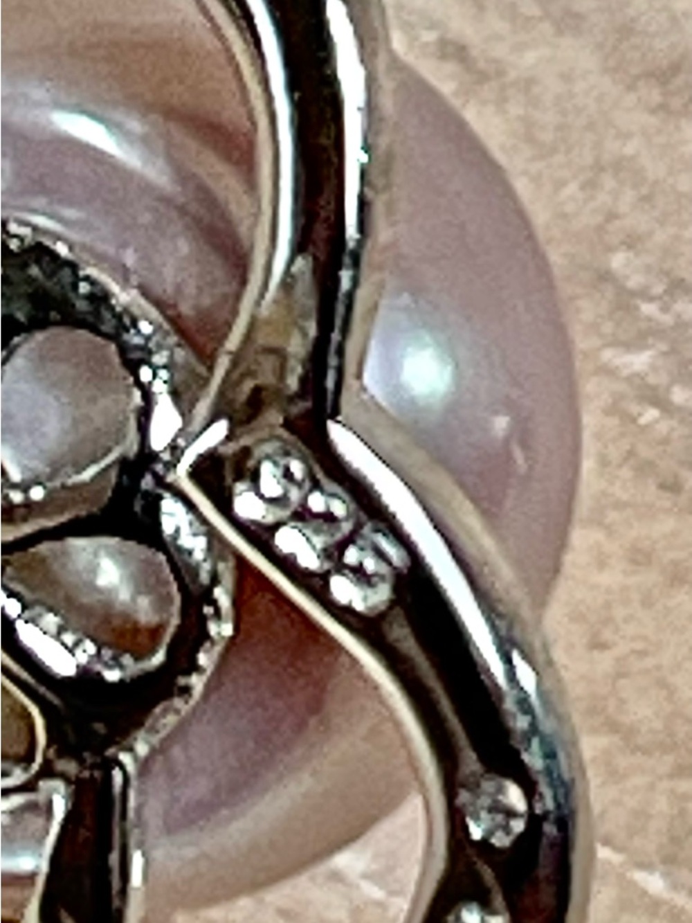 Elegant Purple Pearl & Silver Halo Stud Earrings in 925 Sterling Silver - Picture 4 of 6